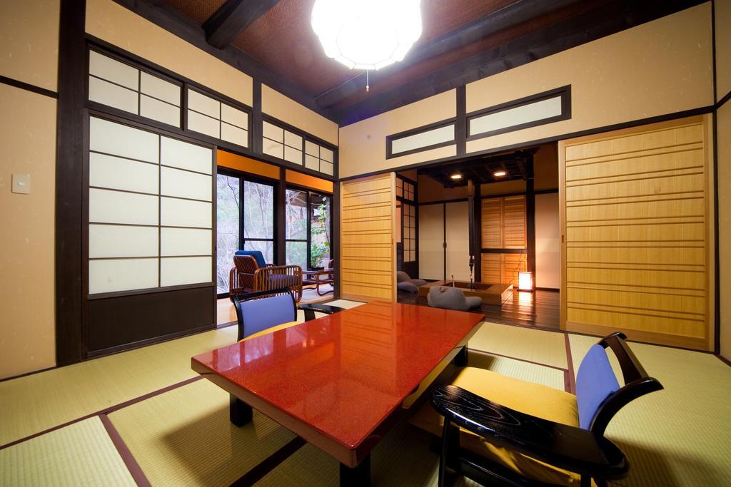 Sanso Tensui Ryokan Hita